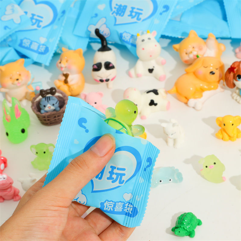 40 ピース/セットランダム漫画ブラインドボックス象動物ミニ - Home Security Items のレビューと価格
